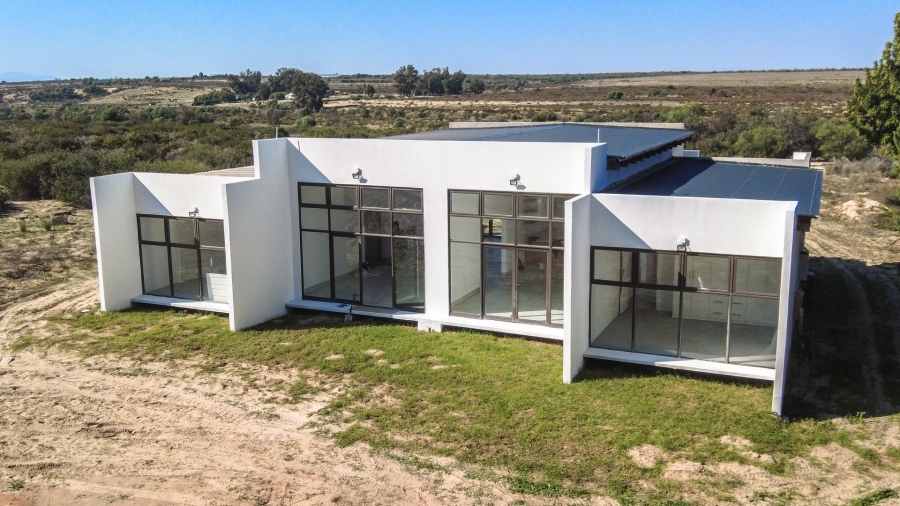 4 Bedroom Property for Sale in Hopefield Western Cape